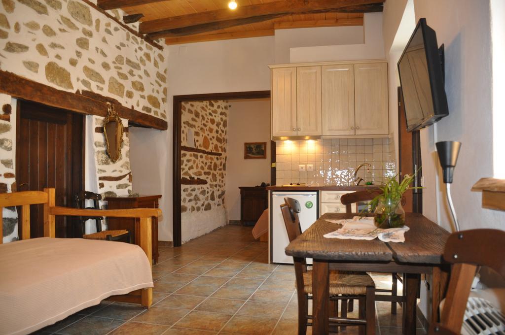 Sabouko Guest House Визица Екстериор снимка