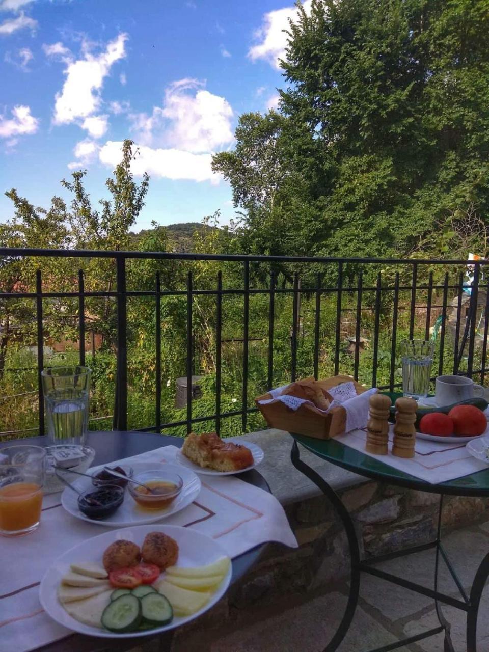 Sabouko Guest House Визица Екстериор снимка